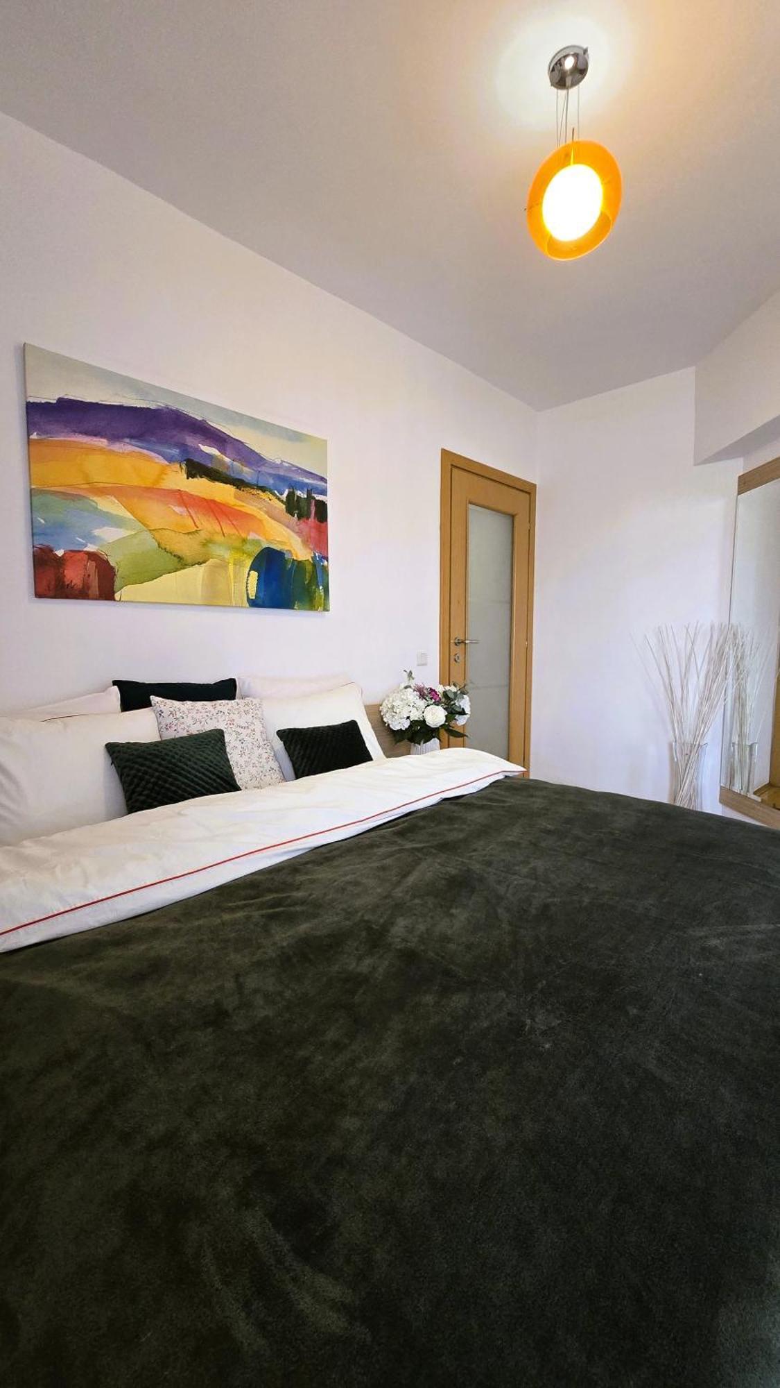 Apartment Unirii River View *