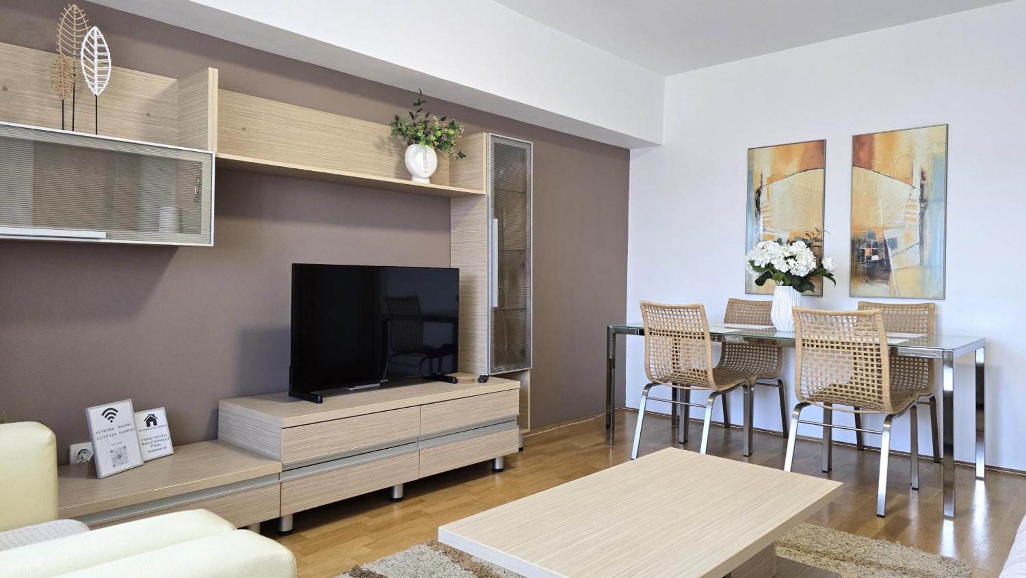 Apartment Unirii River View